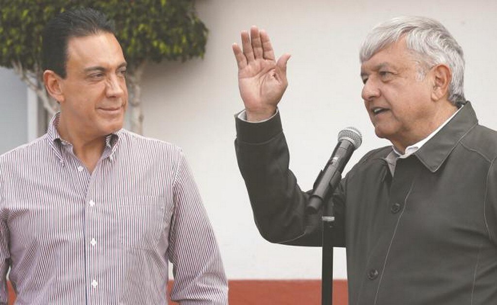 Busca AMLO revivir obra de Felipe Calderón