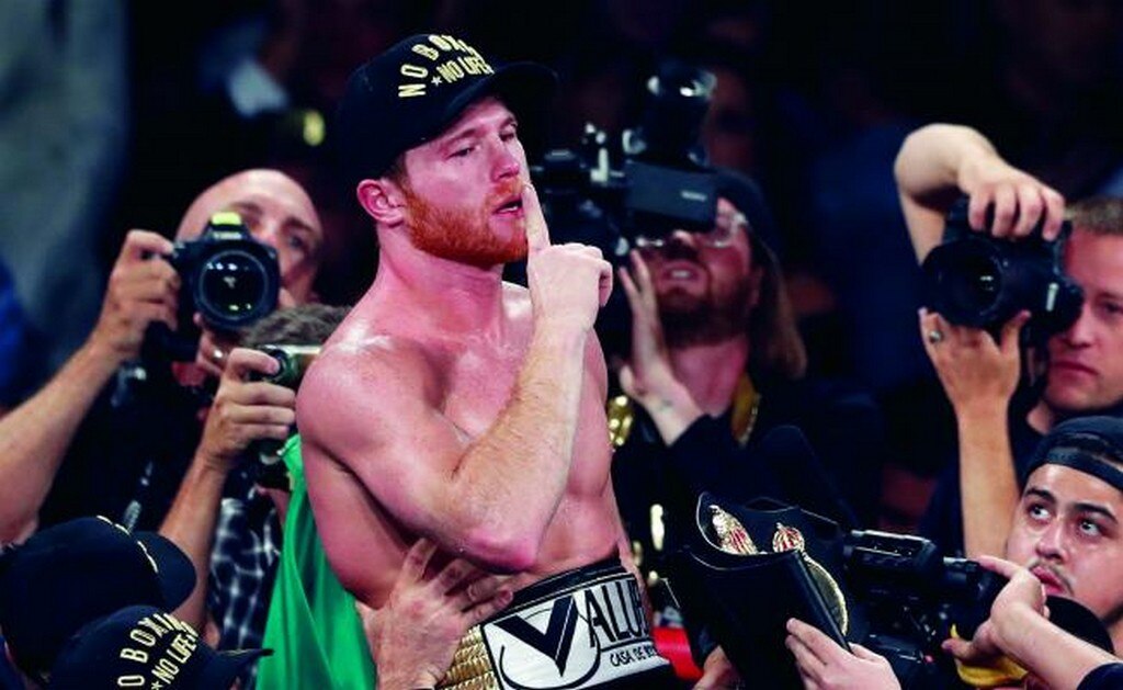  "Canelo" Álvarez firma increíble contrato