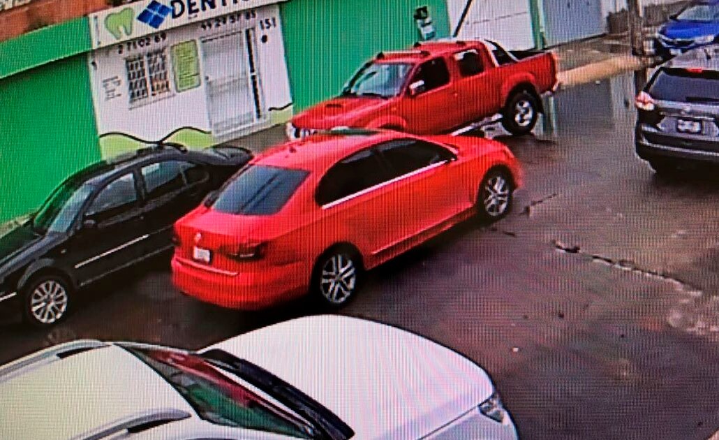 Graban a ladrones de vehículos