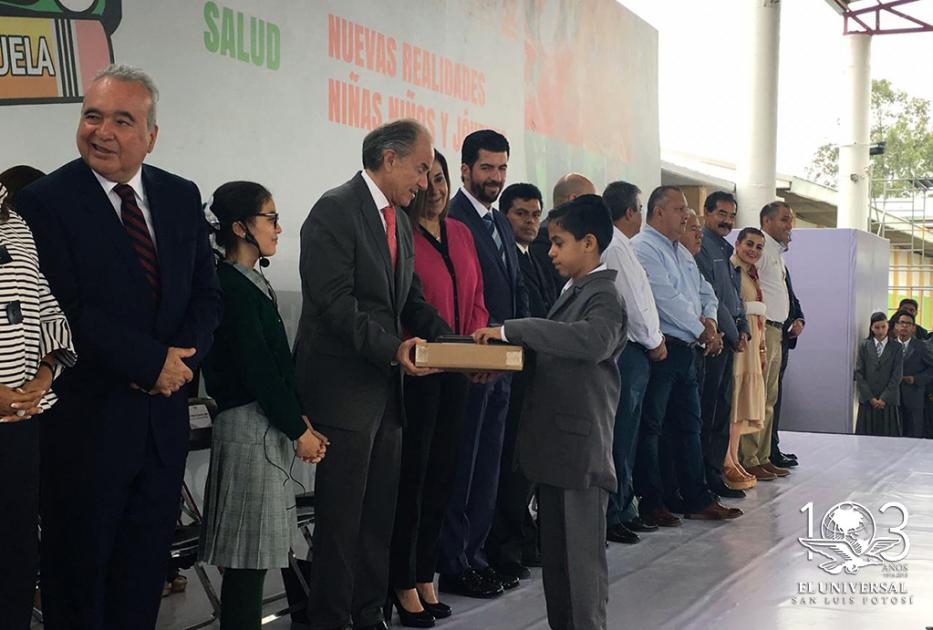 Entre baile y canciones, arrancó ciclo escolar 2019-2020 en SLP