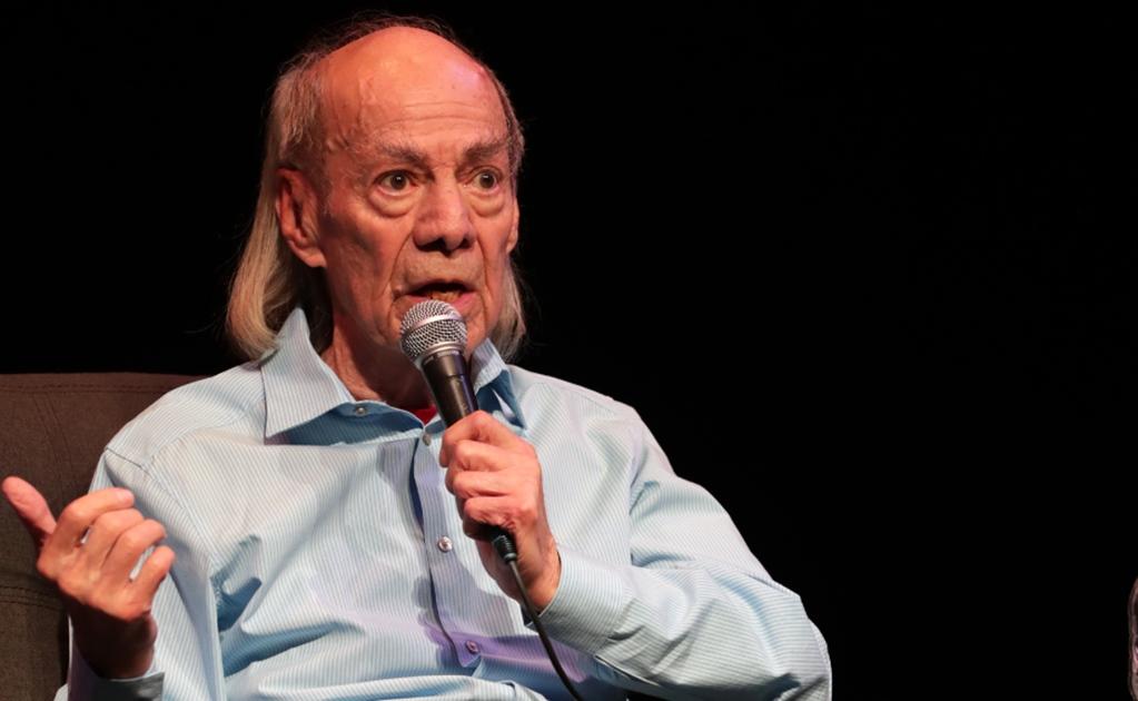 Manuel "El Loco" Valdés libra terapia intensiva