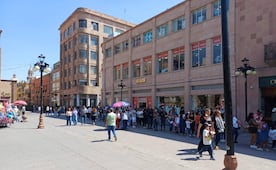 Un fin de semana por la vacuna contra el Sarampión; "macromódulos" en SLP registran enormes filas