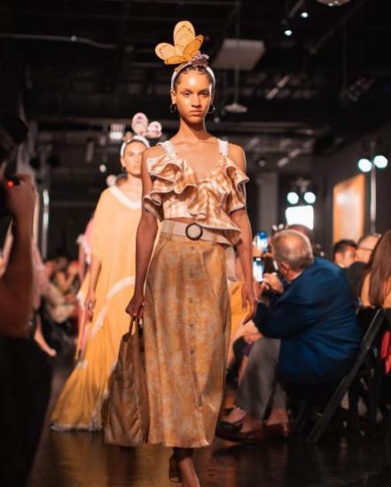 María Mía, la colección de Benito Santos que hace homenaje al rebozo artesanal de Santa María del Río