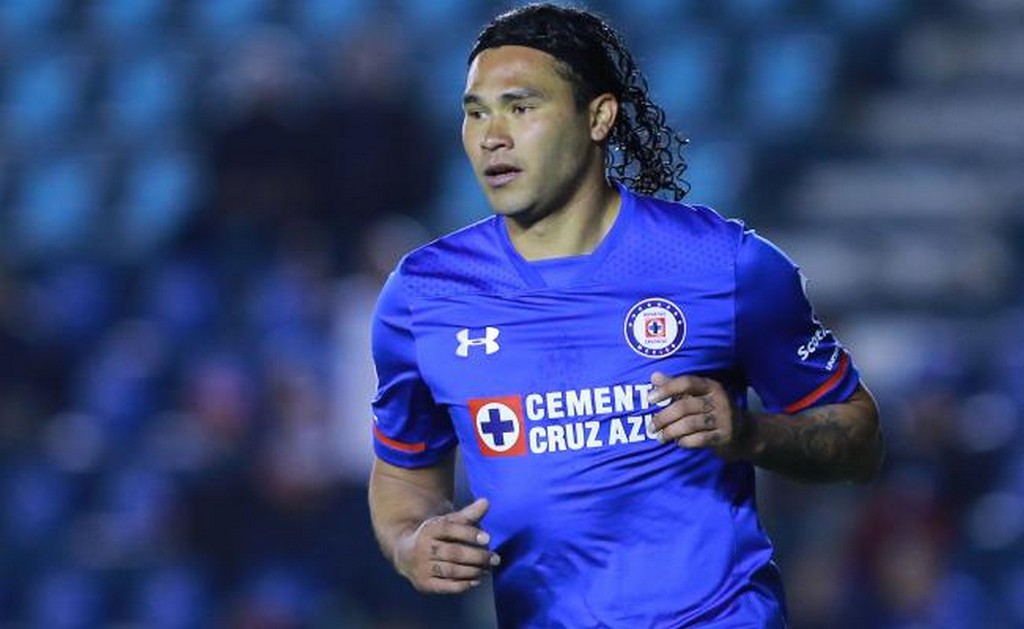 Carlos 'Gullit' Peña fuera de Cruz Azul