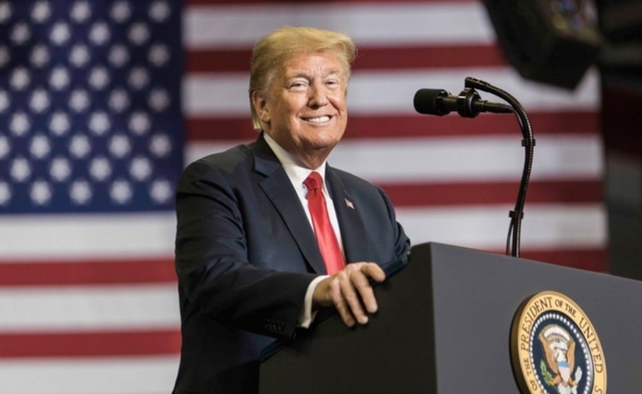 Trump recibe regalos de 14 mil dólares; China y Arabia Saudita, los más generosos