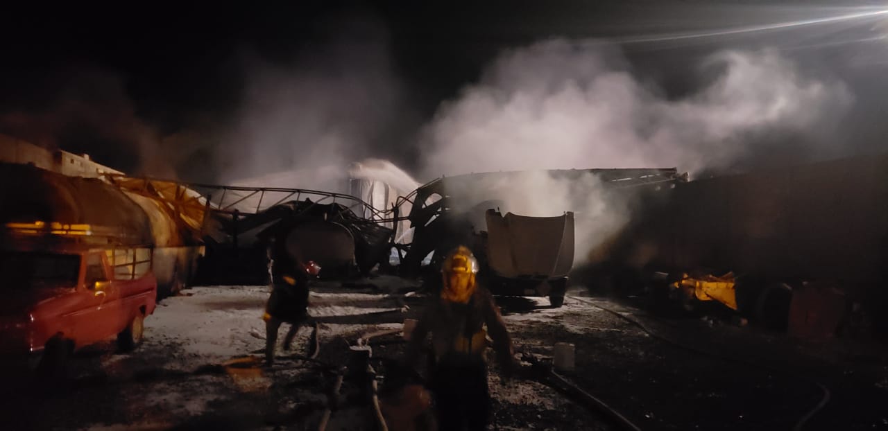 Explosión de almacén, dos lesionados 