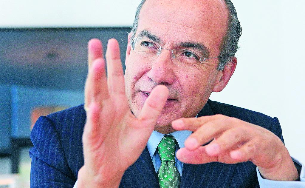 Inversión privada ha reducido costos para CFE, dice Calderón sobre contratos