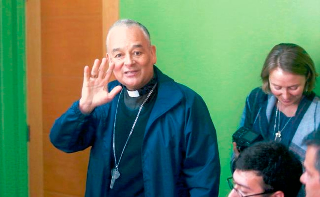 Renuncian otros dos obispos chilenos por escándalo de abusos