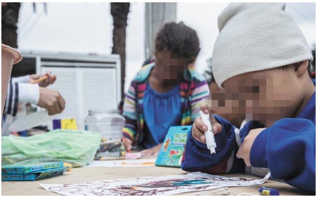 Cansados y sin zapatos... llegan migrantes centroamericanos a la CDMX