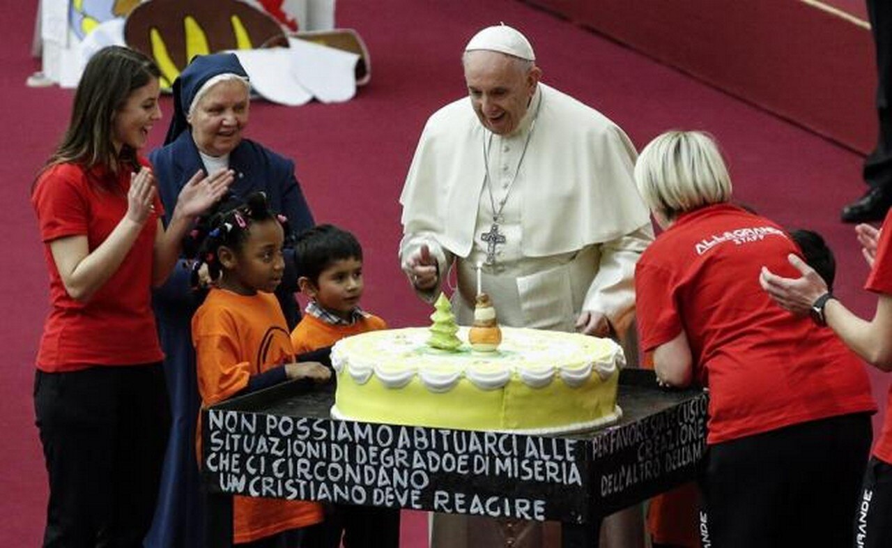 Papa celebra cumpleaños 82 sin fiestas especiales en el Vaticano