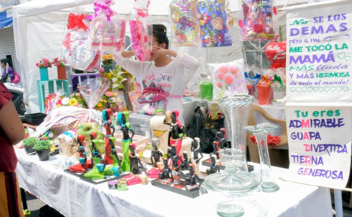 Comercio de Soledad autoriza espacios comerciales con motivo del Día de la madre 