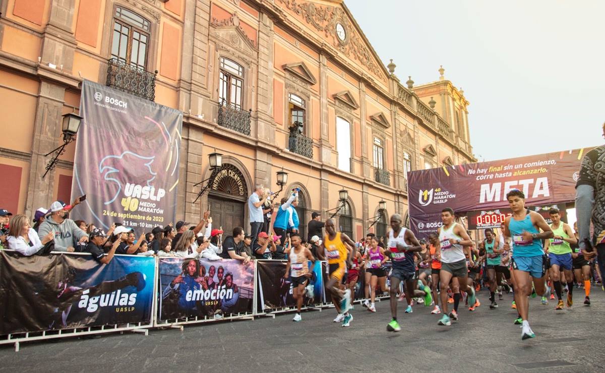 Más de 12 mil corredores participaron en el 40 Medio Maratón de la UASLP
