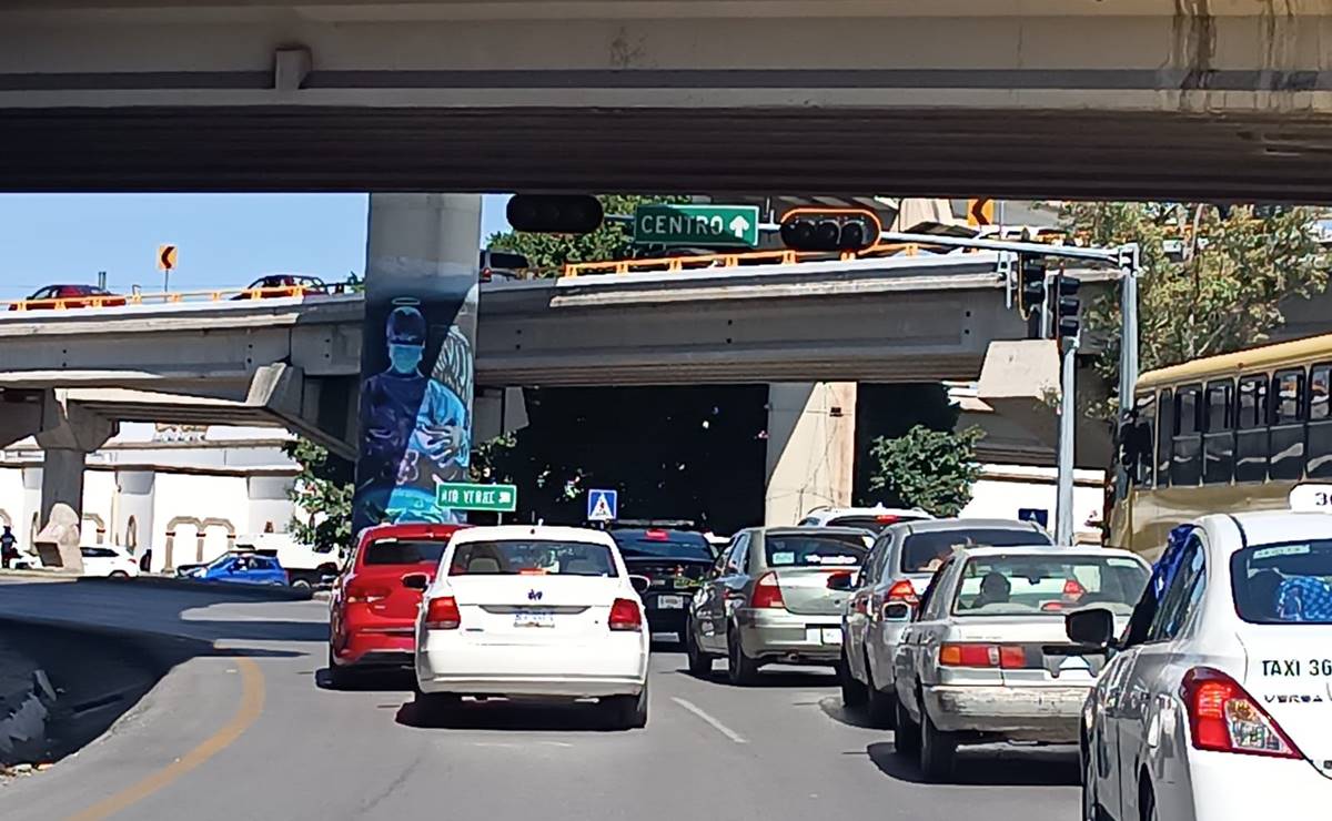 ¡Por fin! Semáforos inteligentes del distribuidor Juárez entrarán en función a dos meses de su instalación