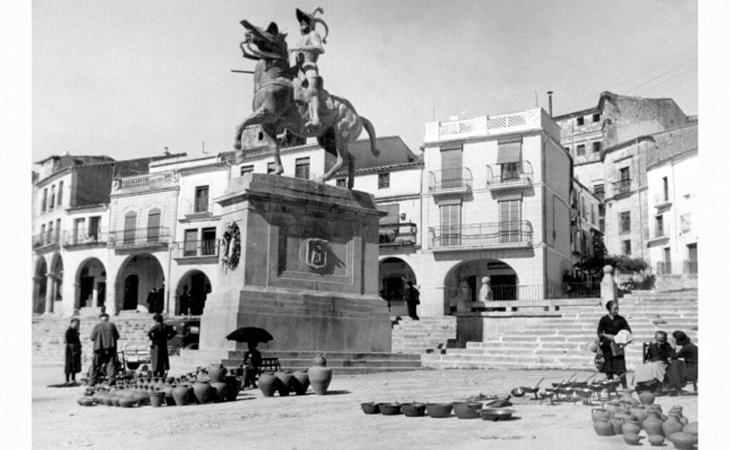 ¿Por qué no hay avenidas llamadas Hernán Cortés?