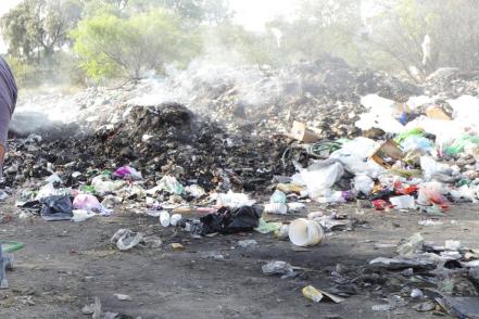 Aplicarán sanción a quienes tiren y quemen basura en SLP; multas de hasta 15 mil pesos 