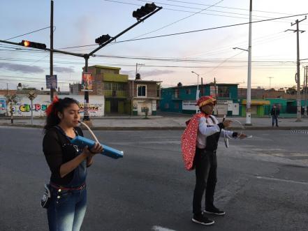 Artistas circenses de Toluca ponen toda la magia para abrirse espacios en San Luis Potosí
