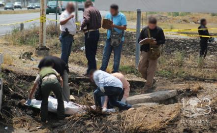 Encuentran cadáver en canalón