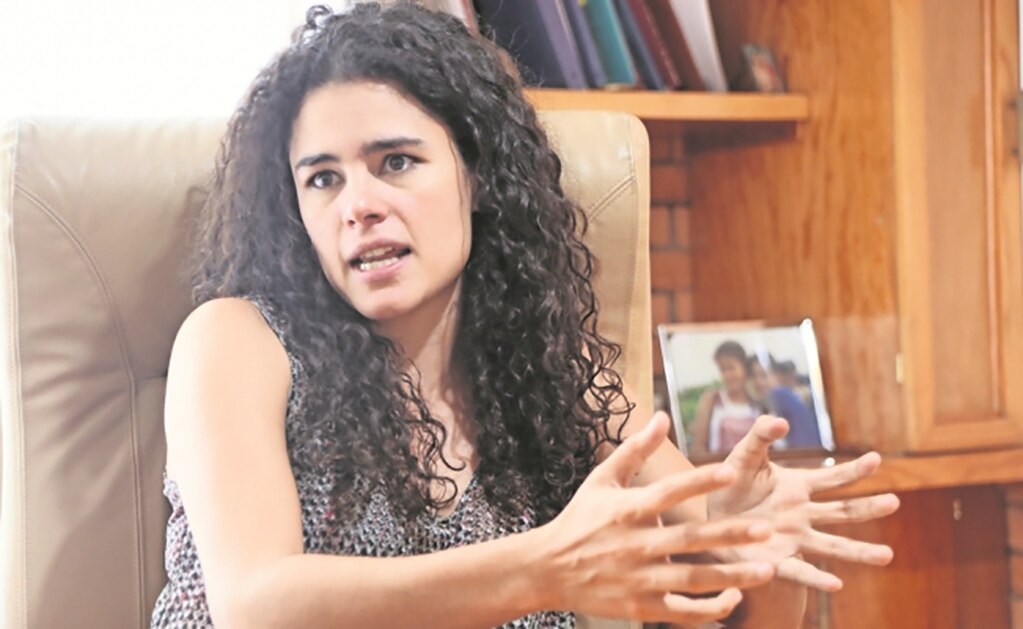 Luisa María Alcalde rechaza que su padre sea abogado de Romero Deschamps