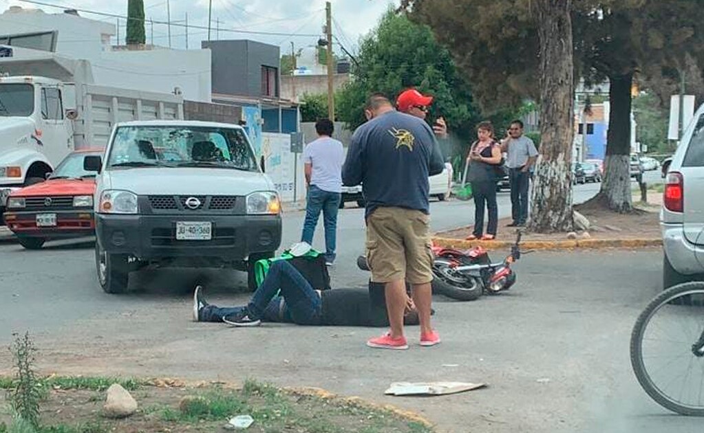 Arrollan a repartidor de Uber Eats