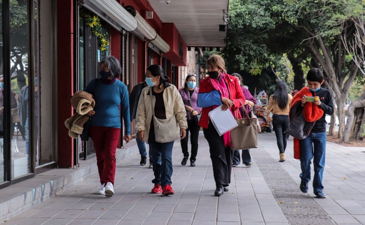 Mueren 3 adultos mayores por coronavirus en SLP; no tenían antecedente de vacunación