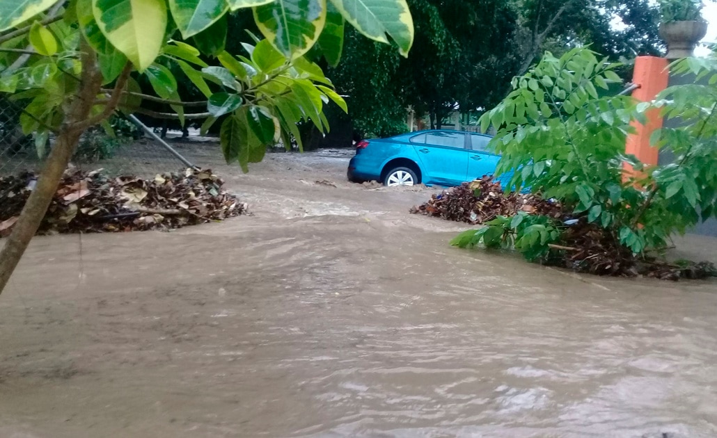 Fuertes lluvias afectan al municipio de Axtla de Terrazas