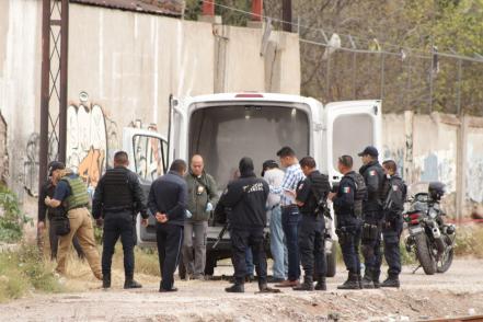Localizan dos cuerpos cerca de vías del tren México-Laredo