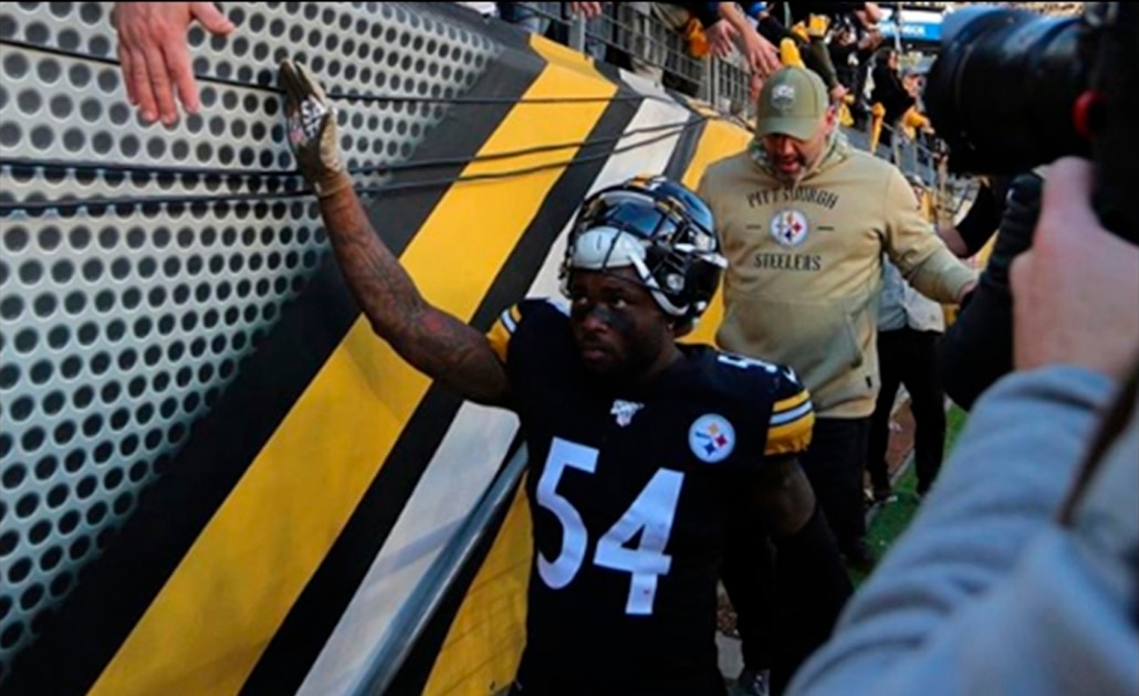 Jugador de la NFL paga deuda de 60 familias de Florida