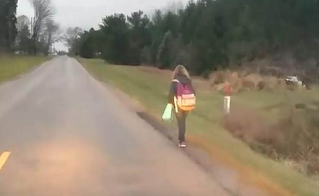 El hombre dijo que esta era la segunda vez que Kirsten se metía en problemas, por lo que la suspendieron tres días. Foto: Captura de pantalla.