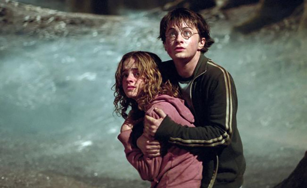Emma Watson como Hermione Granger y Daniel Radcliffe como Harry Potter en "Harry Potter y el prisionero de Azkaban". Foto: AP/Warner Bros., Murray Close