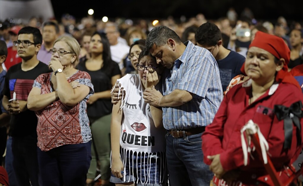 Culpa Trump a la prensa por la "ira y furia" tras matanzas en Ohio y Texas