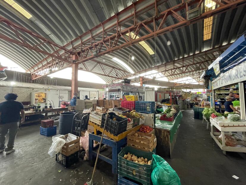 EL UNIVERSAL San Luis Potosí reveló que cerca del 60 por ciento de los locales permanecen cerrados, algunos con signos evidentes de deterioro.  Foto: Humberto Torres