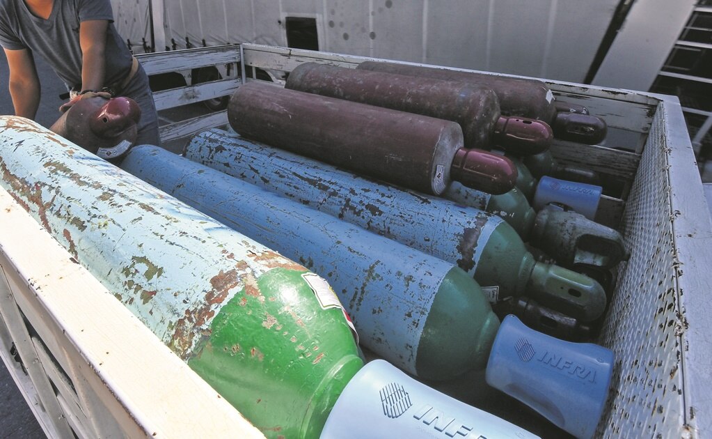 Leal Tovías lamenta que siga la escasez de tanques para almacenar oxígeno en SLP
