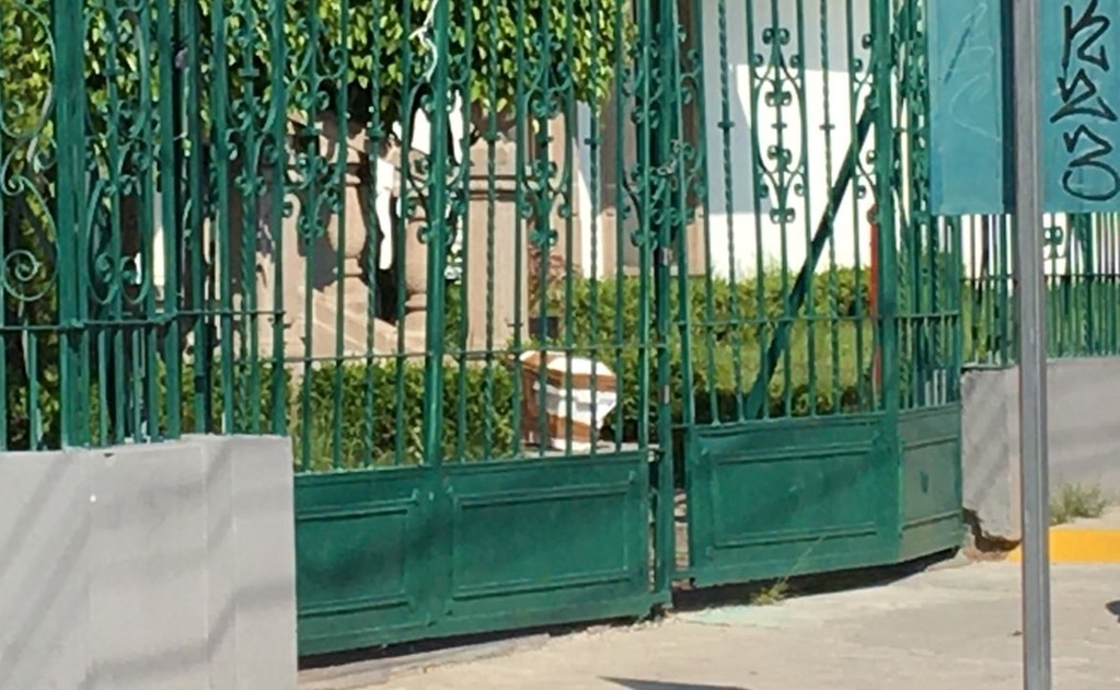 Hallan cabeza de cerdo dentro de hielera dejada afuera de casa de campaña de Pedroza