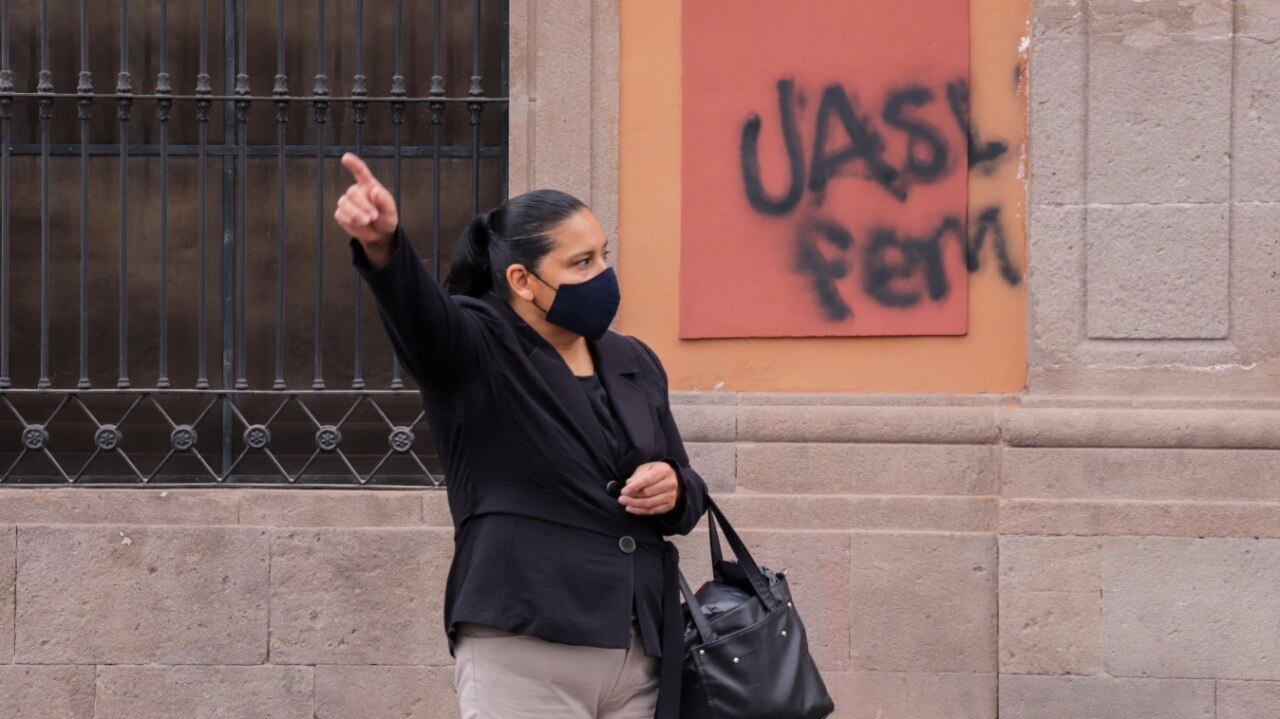 SLP registra ligero aumento de contagios y defunciones por Covid-19