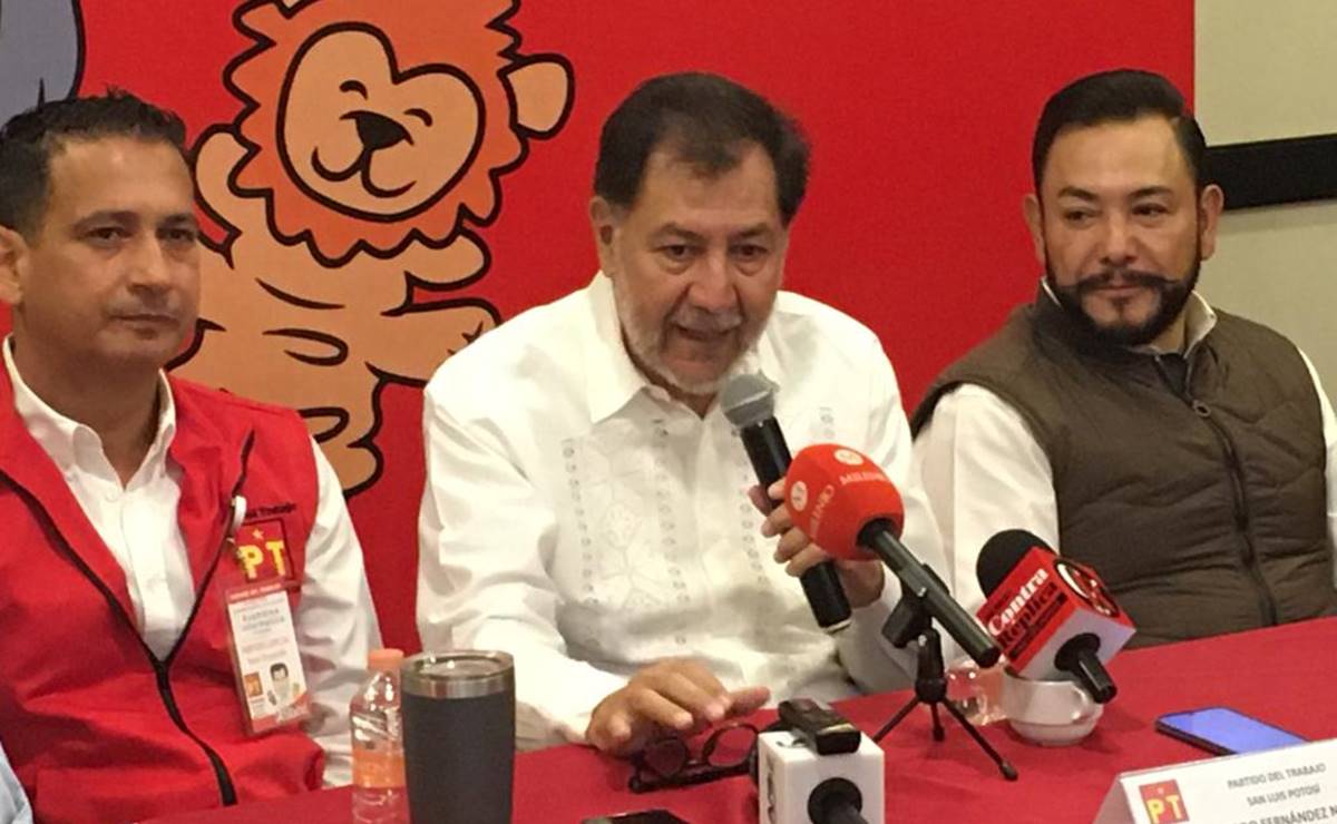 Fernández Noroña estuvo en San Luis Potosí como parte de su gira para buscar la candidatura presidencial del PT en alianza con Morena. Foto: Samuel Estrada