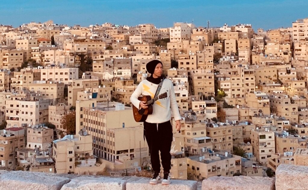Coldplay lanza "Everyday Life" con concierto doble en Jordania