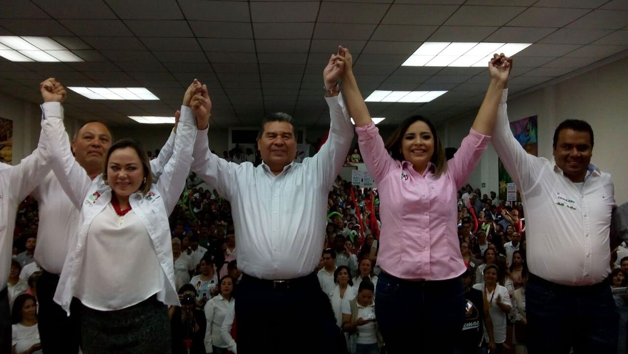 PRI presenta candidatas a alcaldías