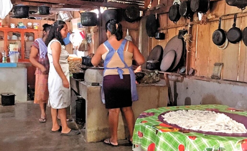 Trabajo no pagado de mujeres supera ingresos petroleros, señala ONU