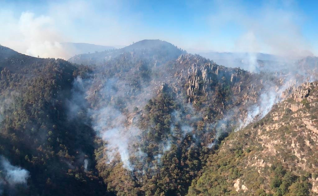 Rachas de viento han impedido la liquidación de incendio en la Sierra de San Miguelito