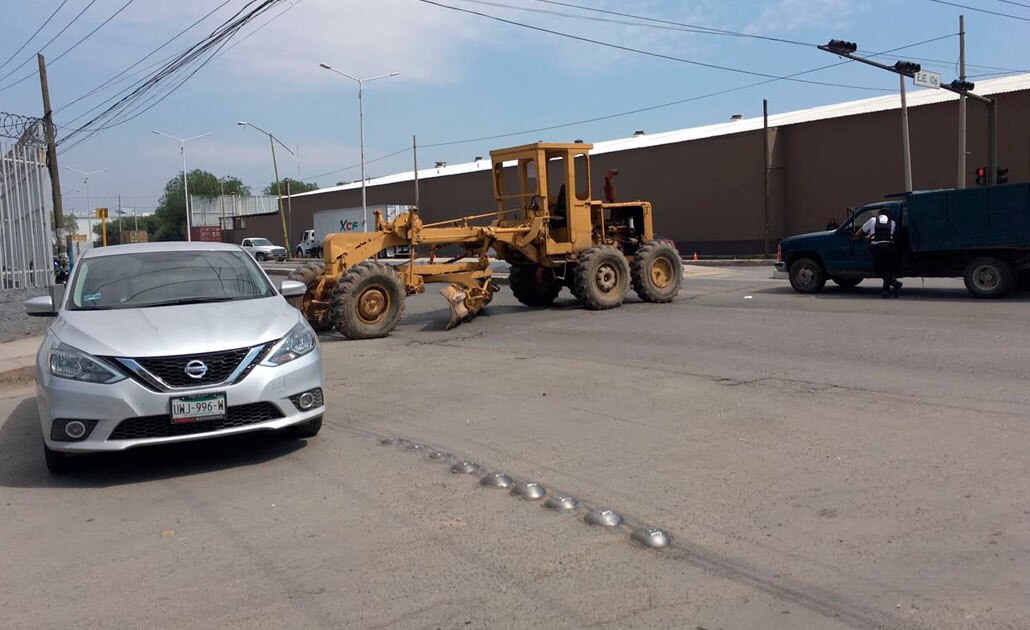 Constructores toman instalaciones de la SCT