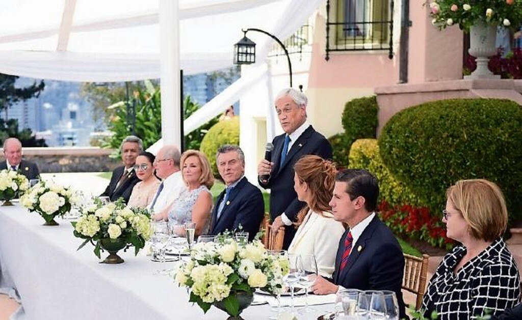 “Construcción del muro no es gesto amistoso”: EPN