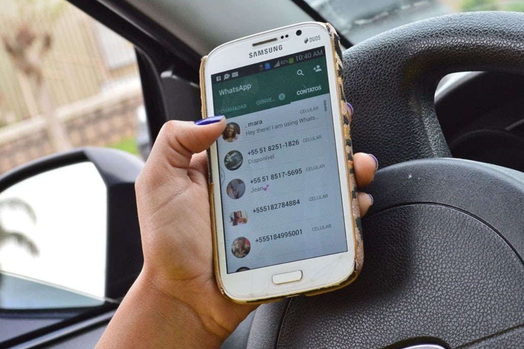 Diputados, en discrepancia por aplicar multas por uso de celular al manejar