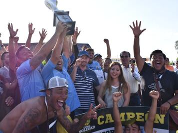 Mariscos Jorge se lleva la copa Soledad 2018