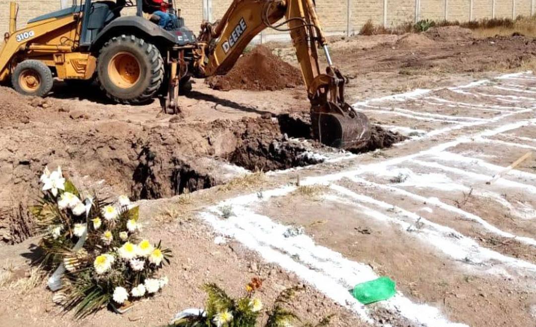 Ante demanda por Covid-19, panteón de Milpillas cava 50 fosas nuevas