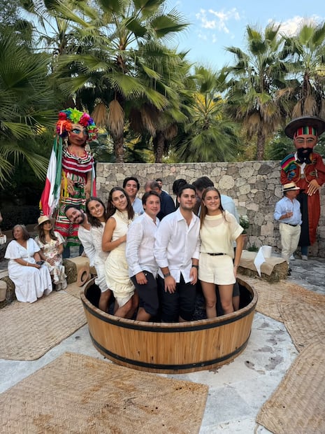 La vendimia reunió a más de 150 visitantes de distintas partes del país.