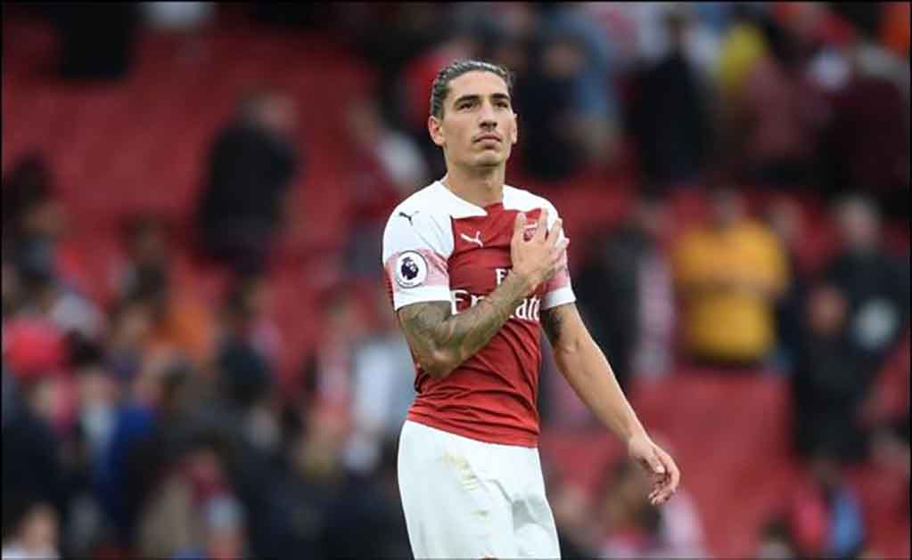 Jugador del Arsenal denuncia insultos homofóbicos