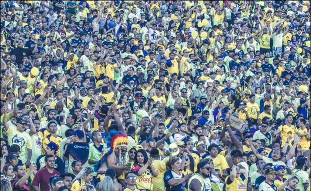  Batalla campal entre aficionados de América y Chivas