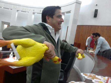 Calzada y Desfassiux dan espectáculo en Congreso a causa de la “Gallardía”