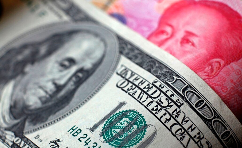 Bolsa Mexicana y peso pierden en nuevo capítulo de guerra comercial China-EU