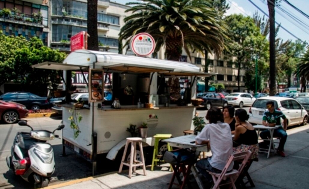 Mexicanos prefieren comer fuera de casa